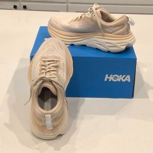 HOKA BONDI 8